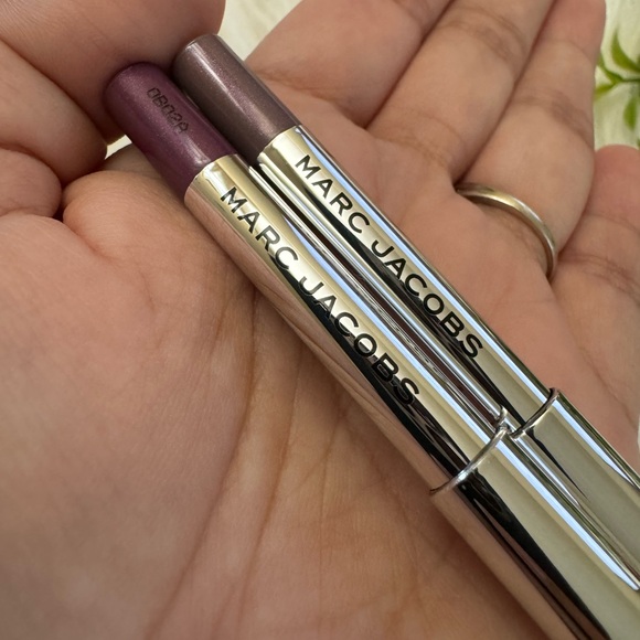 Marc Jacobs Cosmetics Bundle Sugar High Lip Gloss & 2 Crayon Mini Pencils - Picture 10 of 12